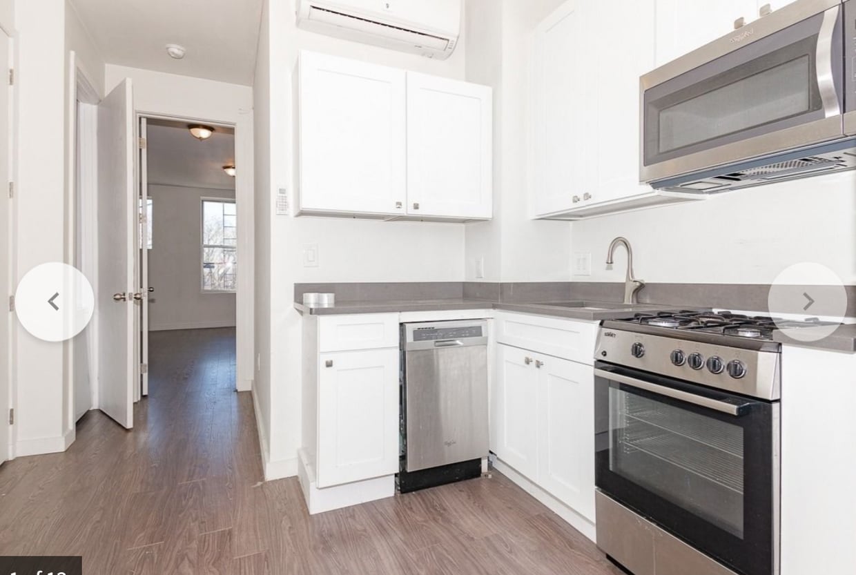 Primary Photo - 1245 Halsey St