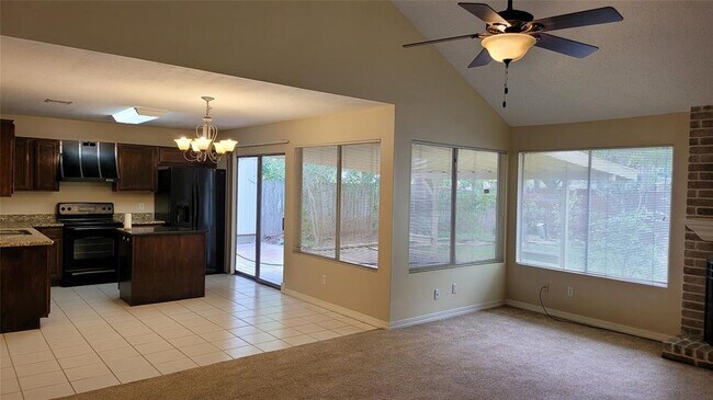 Foto del edificio - 3022 Whetrock Ln