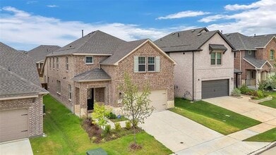 Building Photo - 2136 Sunnymede Dr