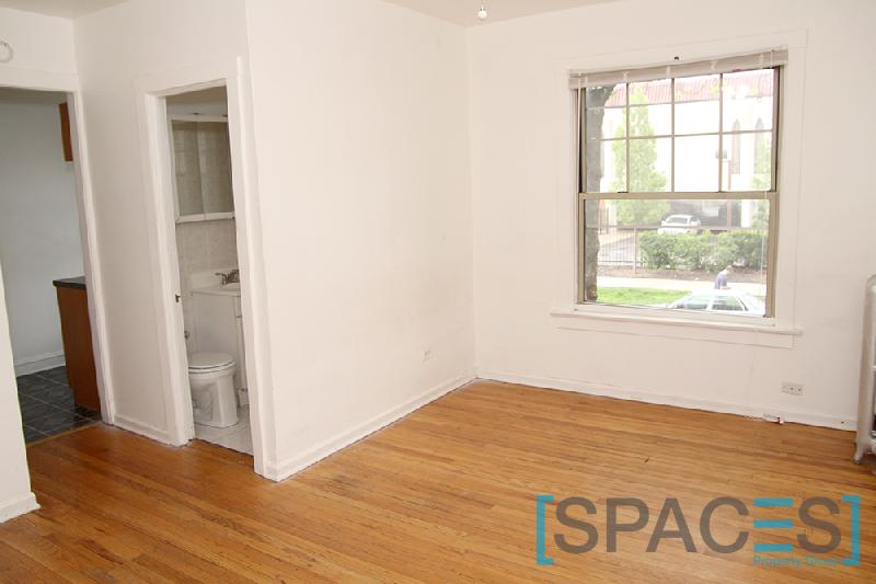 Primary Photo - 3259 W Wrightwood Ave