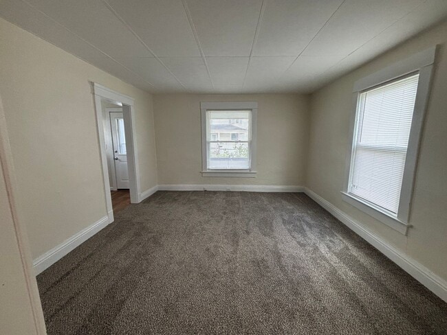 Foto del edificio - Newly Renovated Three Bedroom House