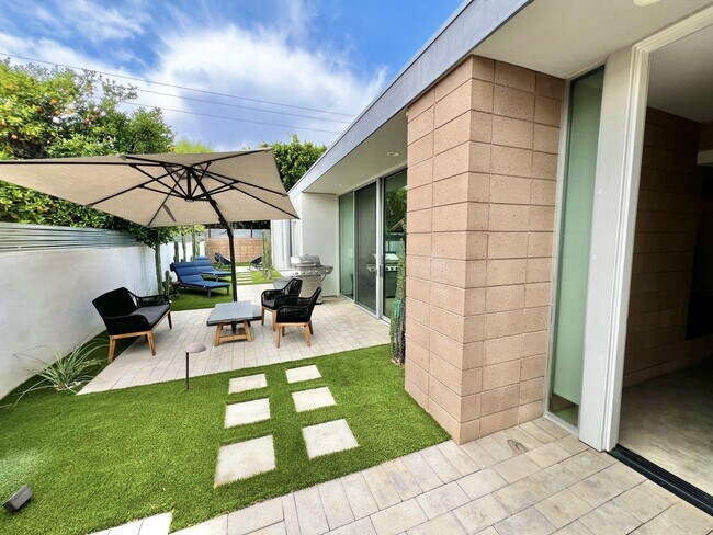 Foto del edificio - 73801 Shadow Mountain Dr