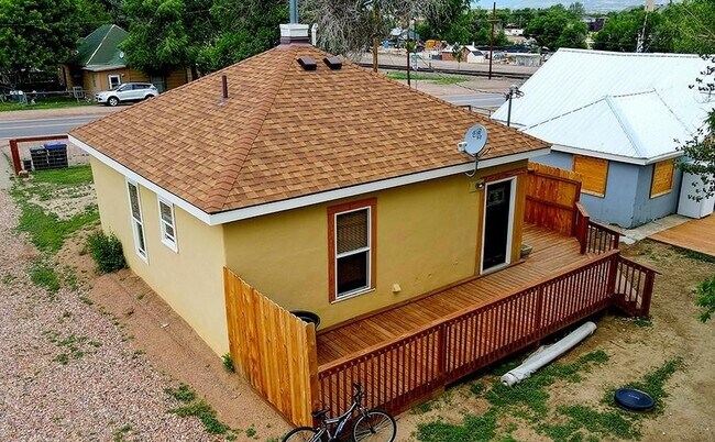 Foto del edificio - 407 N Robinson Ave