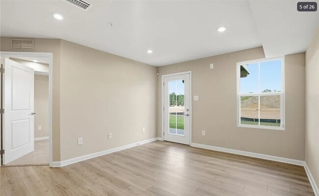 Building Photo - 509 Portal Dr