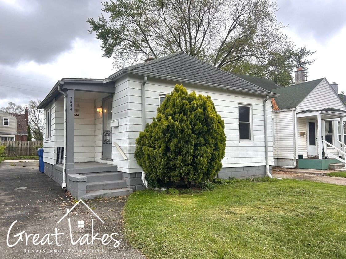 Foto principal - Beautiful 2 Bedroom 1 Bathroom now availab...