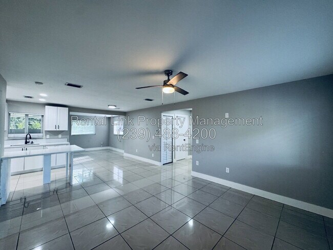 Foto del edificio - 4432 E Riverside Dr