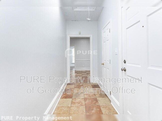 Foto del edificio - 7175 Jonesboro Rd