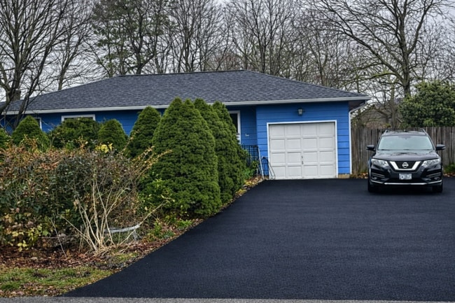 Building Photo - 30 Somerset Ave