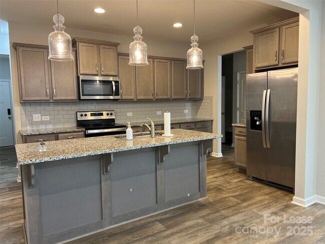 Foto del edificio - 8637 River Ridge Dr