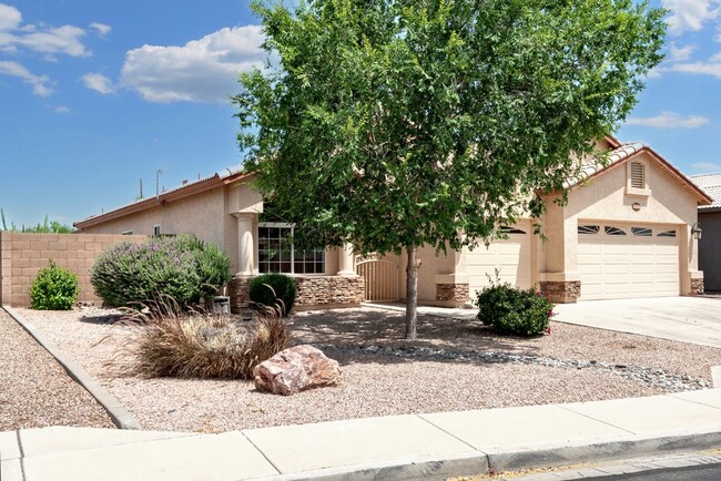 Foto del edificio - Exquisite Desert Retreat: 3 Bedroom, 2 Bat...