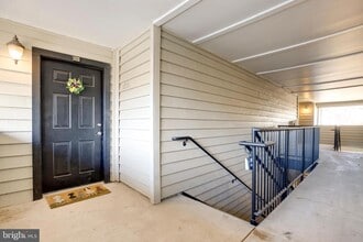 Building Photo - 12154 Penderview Terrace