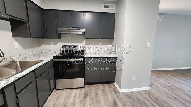 Foto del edificio - 3803 N Rockwell Ave
