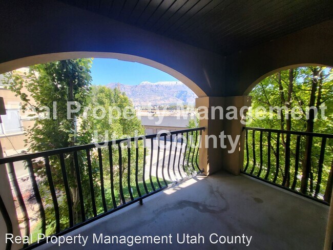 Foto del edificio - 3 br, 2 bath House - 518 S 2150 W Apt. 304