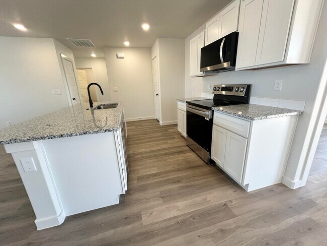 Foto del edificio - 13822 Fremont Ave