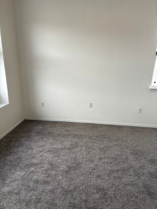 Foto del edificio - 15460 Canyon Gulch Ln