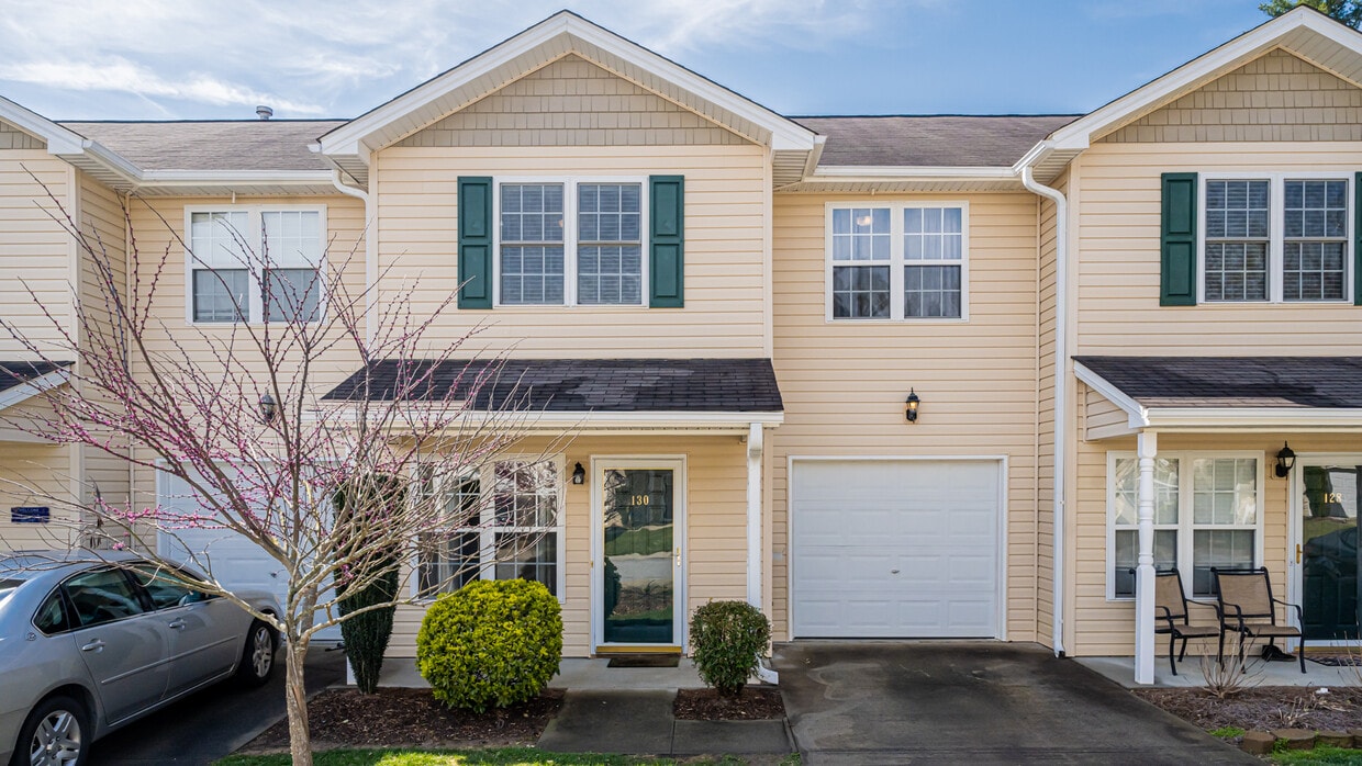 130 Lanceford Cir, Fletcher, NC 28732 Townhome Rentals in Fletcher NC
