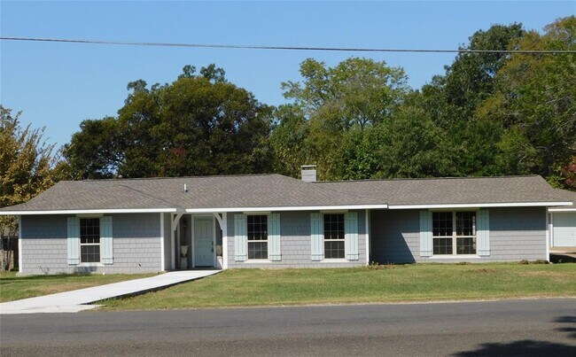 Foto del edificio - 553 Indian Hill Blvd