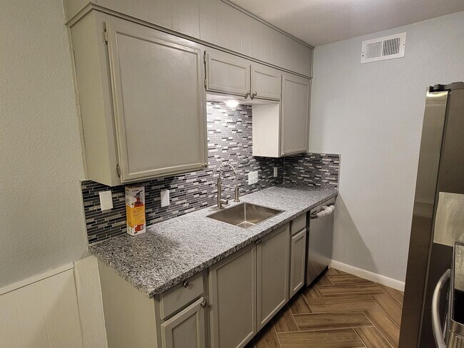 Foto del edificio - 425 N Gilmer St