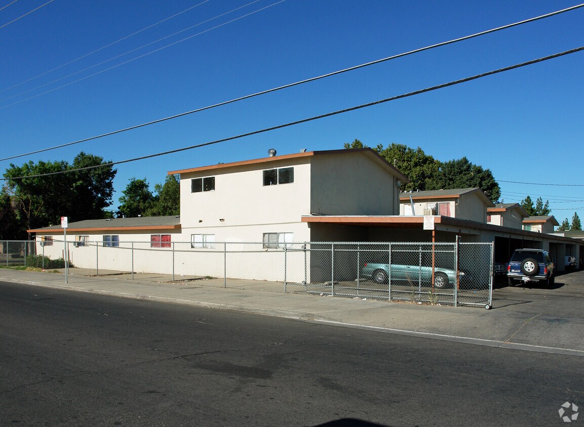 Foto del edificio - 4419 E Hamilton Ave