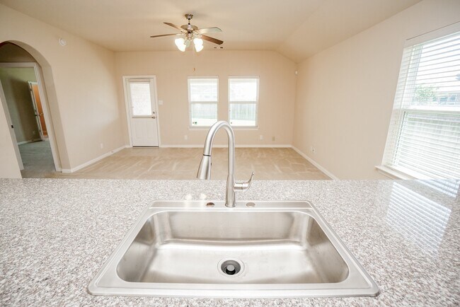 Foto del edificio - 26519 Grey Sparrow Dr