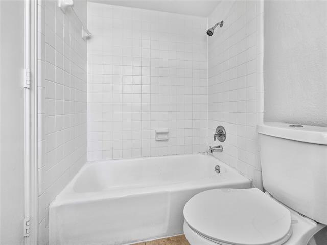 Foto del edificio - 2404 Dalgreen Dr