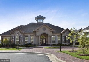 Building Photo - 13220 Tivoli Lake Blvd