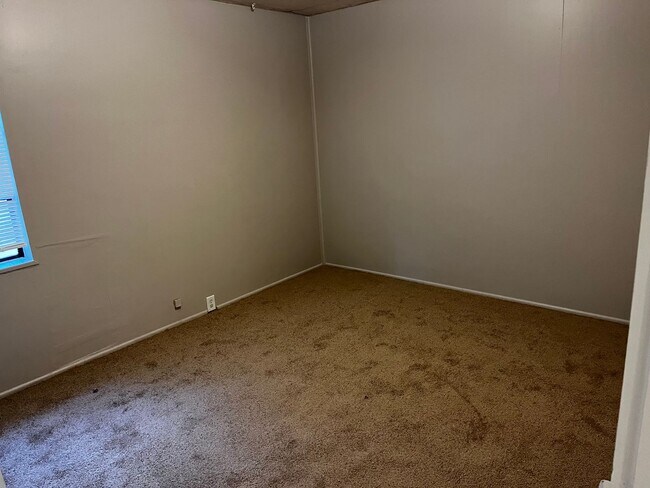 Foto del edificio - 1BD/1B Duplex Close to VSU!
