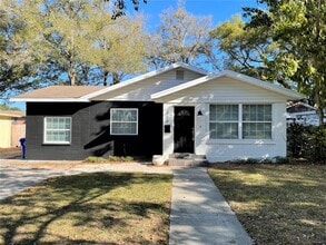 Building Photo - 309 W Palm Dr