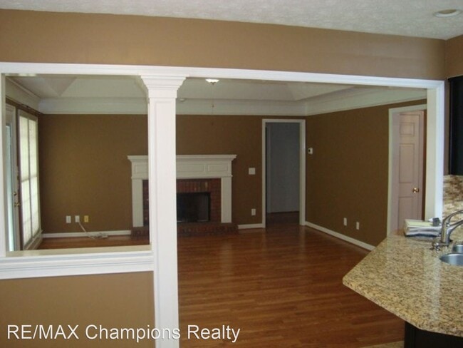 Building Photo - 4 br, 2 bath House - 1555 Doubletree Drive