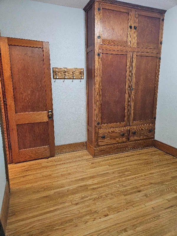 Foto del edificio - 402 E 5th St