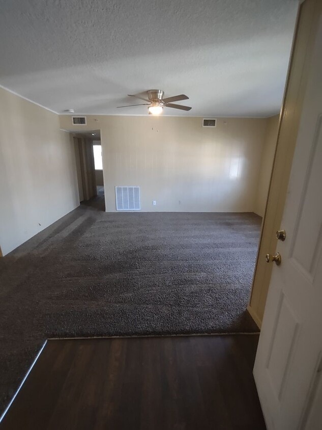 Primary Photo - Large Two Bedroom Apt