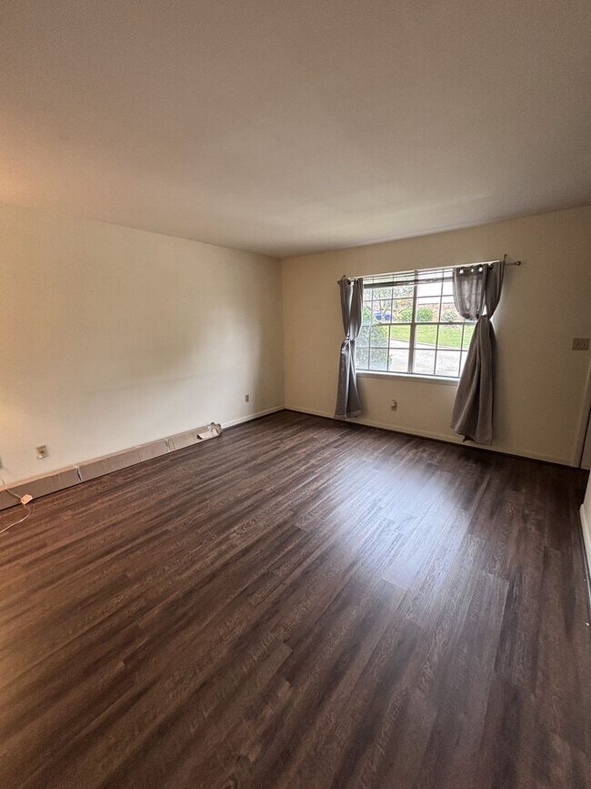 Building Photo - 2643 Southbury Cir