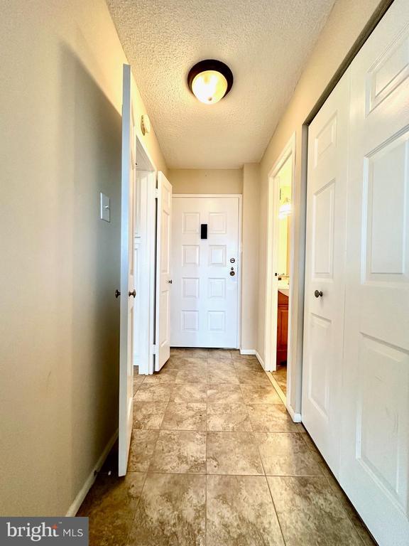 Foto del edificio - 6800 Fleetwood Rd