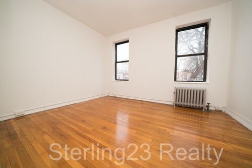 Building Photo - 21-31-31 27th St