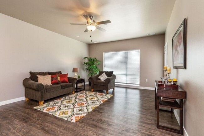 Building Photo - $1,700 | 2 Bedroom, 2 Bathroom CONDO | PET Friendly* | Available for August 1st, 2026 Move In!