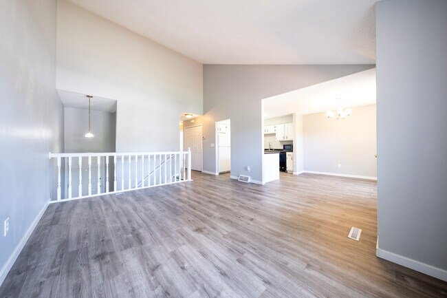 Foto del edificio - 4108 S Meadowlark Rd