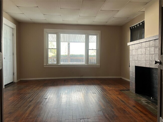 Building Photo - 274 Chenango St