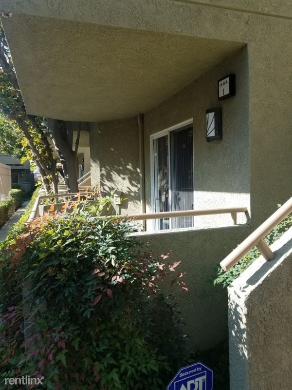 Building Photo - 15349 Hunsaker Ave
