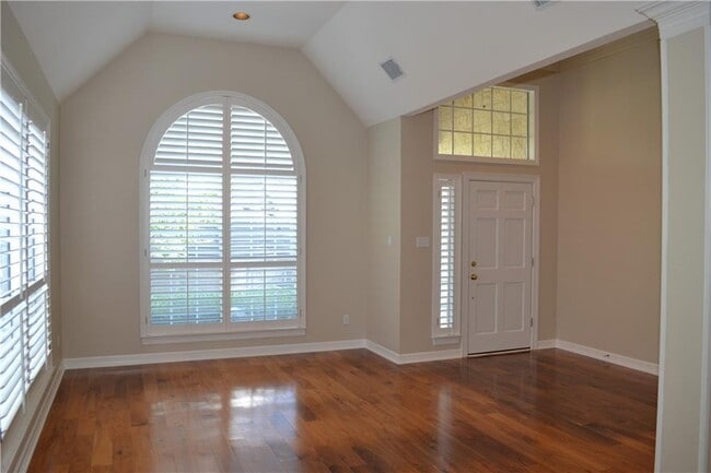 Building Photo - 5904 Cane Pace