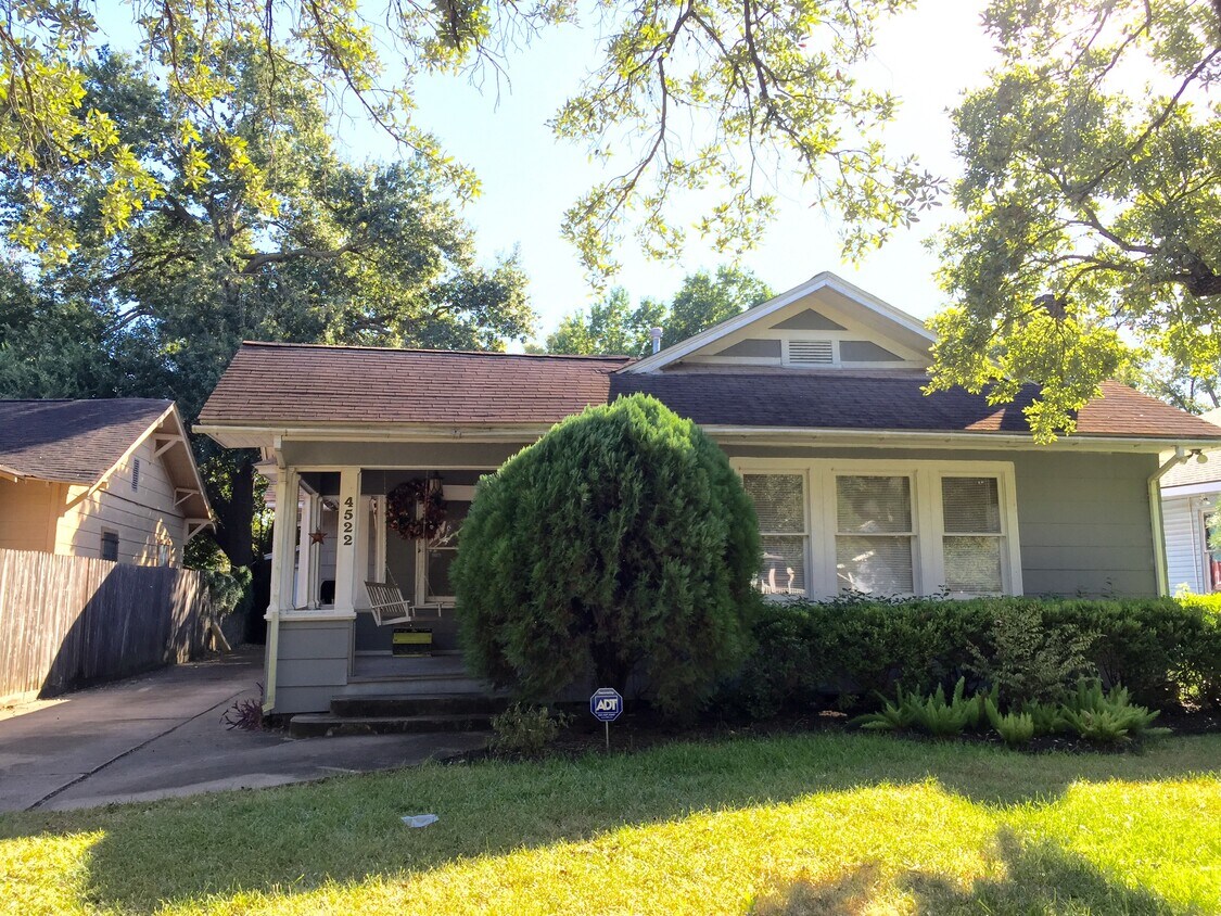 Photo - 4522 McKinney St (Houston, TX)