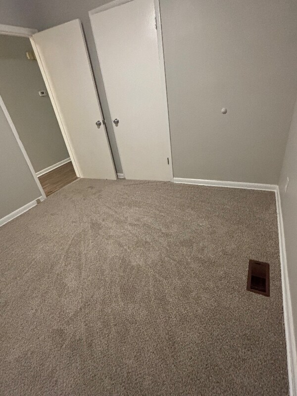 Foto del edificio - 958 Effie Rd