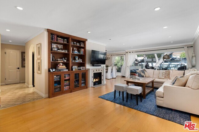 Foto del edificio - 11965 Gorham Ave