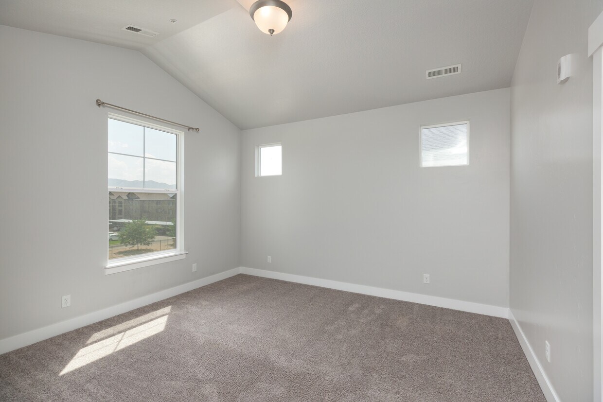 Foto principal - 2148 W Main St