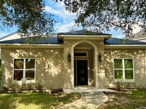 Building Photo - 3834 Linklea Dr