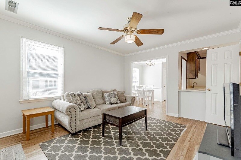 Foto principal - 107 Elizabeth Darby Ln