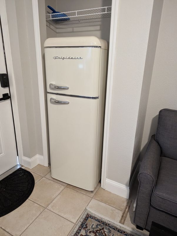 Foto del edificio - 3143 Elizabeth St