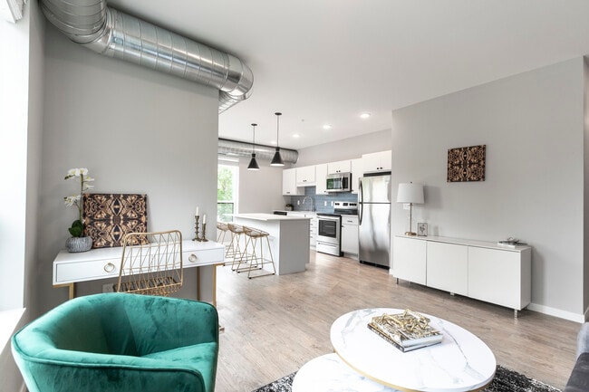 Building Photo - The DECO