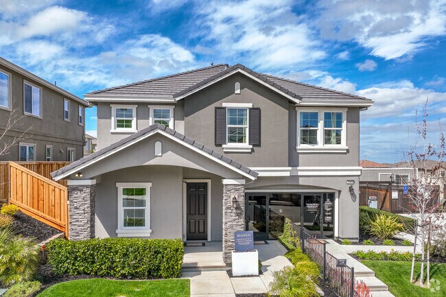 Fachada del edificio - Capri at San Marco by Seeno Homes