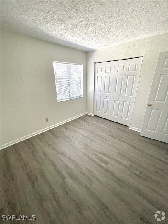 Building Photo - 4603 Bayshore Dr
