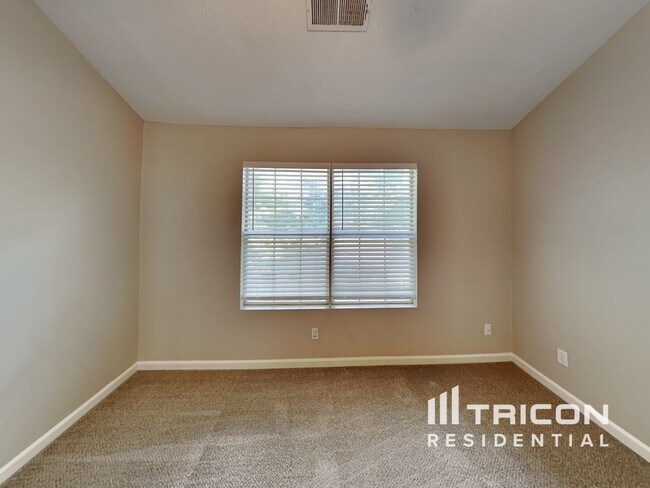 Building Photo - 7538 Fielder Rd